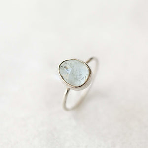 Raw natural blue aquamarine nebula gemstone ring - luxe.zen