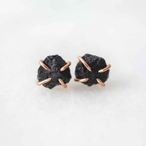 
            
                Load image into Gallery viewer, Raw black tourmaline gemstone stud earrings - luxe.zen
            
        
